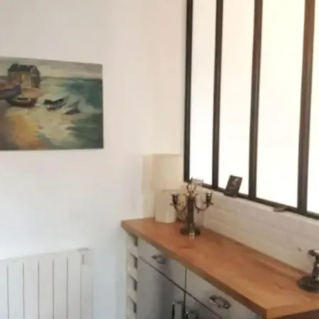 Apartamento Spacious And Very Quiet París